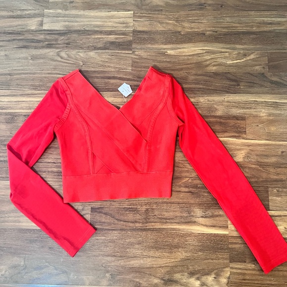 Chic Red Women's Blouse - Picture 2 of 4